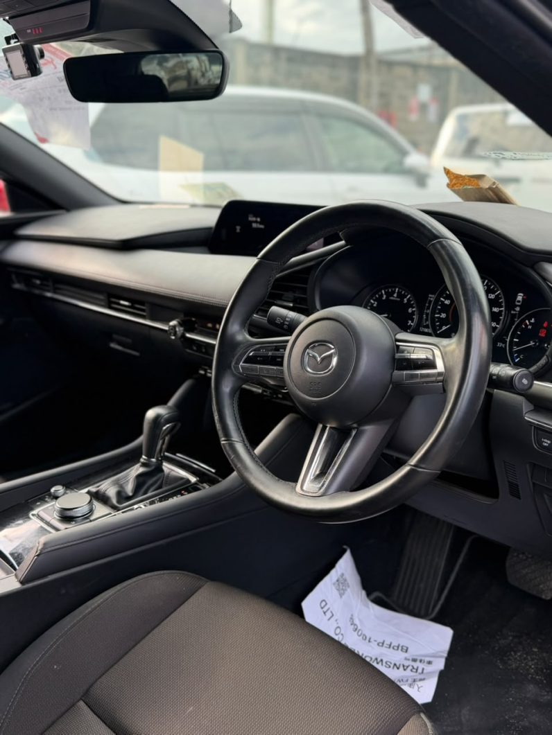 
								Mazda 3 full									