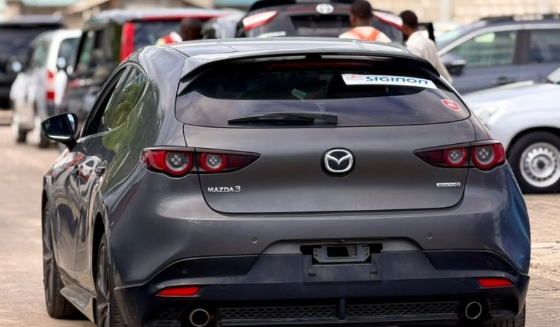 
								Mazda 3 full									