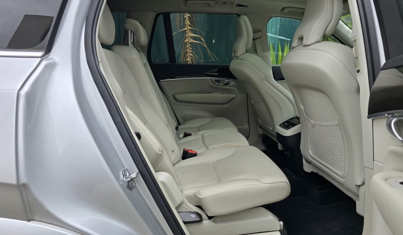 
								Volvo XC90 T5 full									