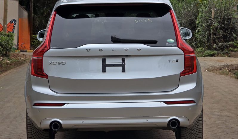 
								Volvo XC90 T5 full									