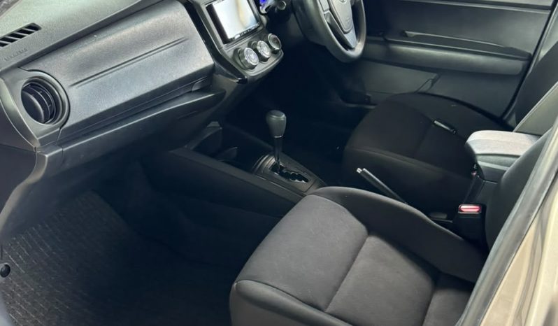 
								Toyota Axio full									