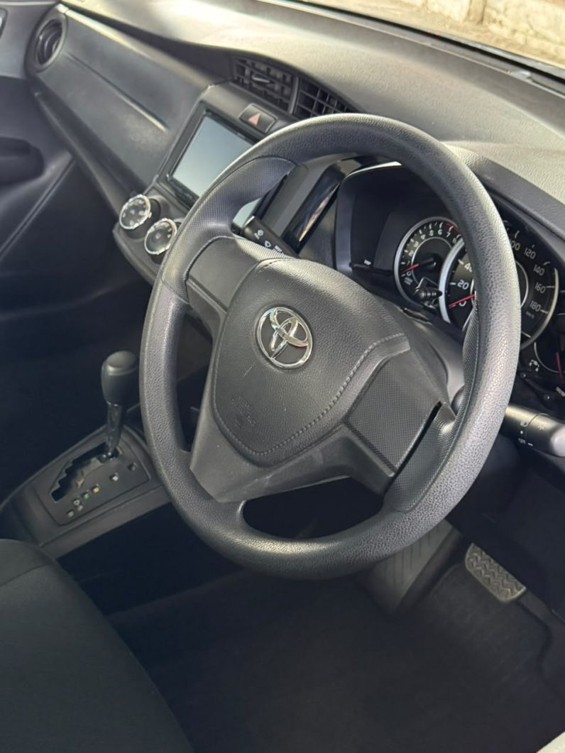 
								Toyota Axio full									