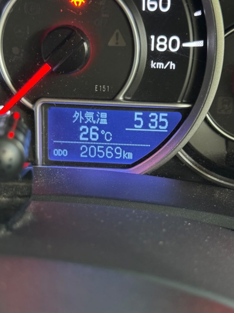 
								Toyota Axio full									