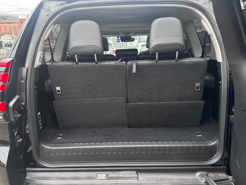 
								Toyota Land Cruiser Prado TX-L full									