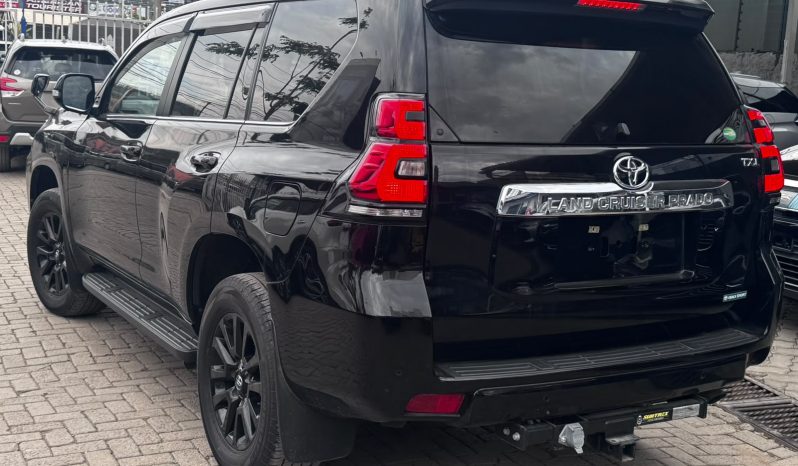 
								Toyota Land Cruiser Prado TX-L full									