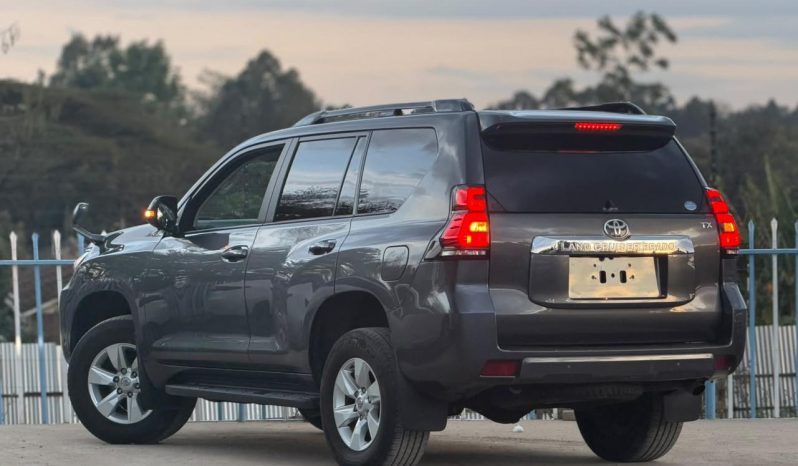 
								TOYOTA LANDCRUISER PRADO TX-L full									