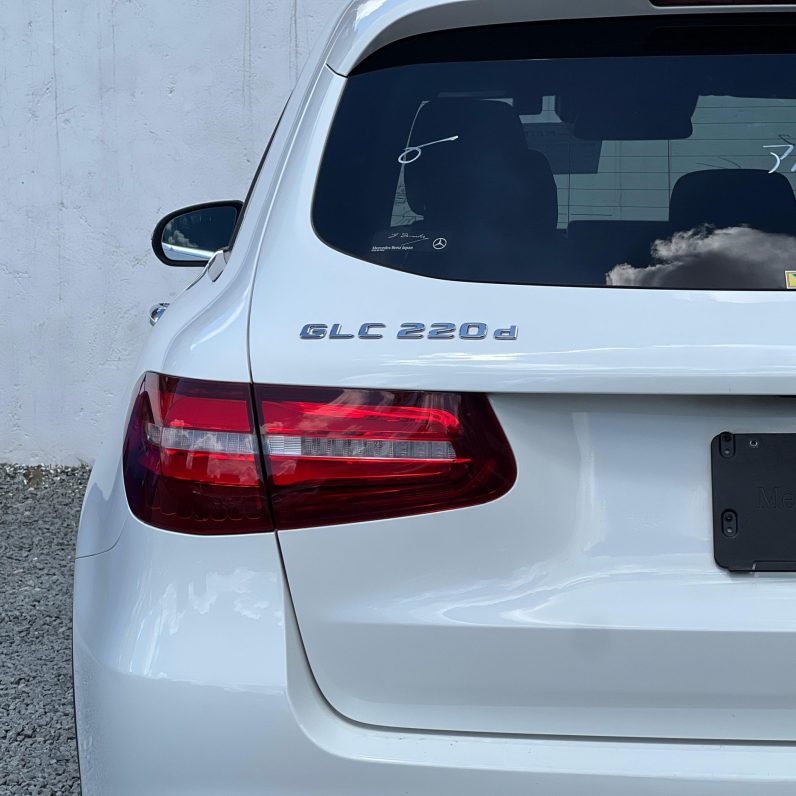 
								Mercedes Benz GLC 220d full									