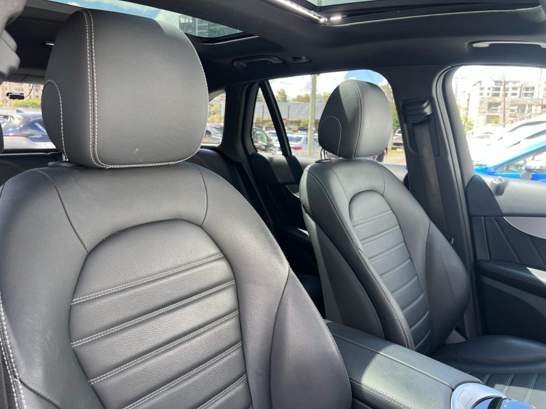 
								Mercedes Benz GLC 220d full									