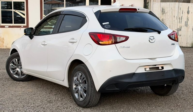 
								MAZDA DEMIO full									