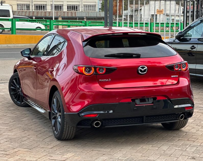 
								MAZDA 3 full									