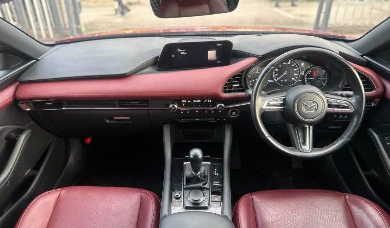 
								MAZDA 3 full									
