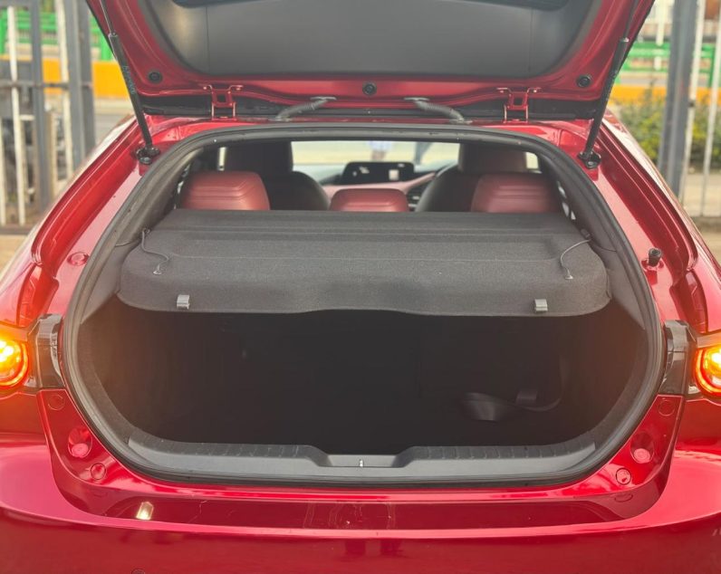
								MAZDA 3 full									