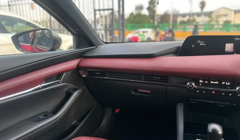 
								MAZDA 3 full									