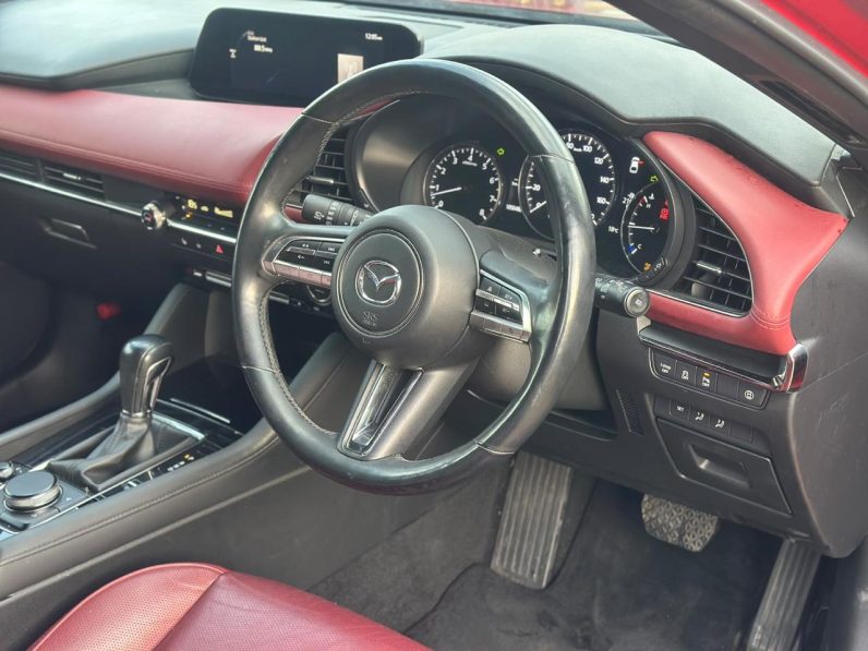 
								MAZDA 3 full									