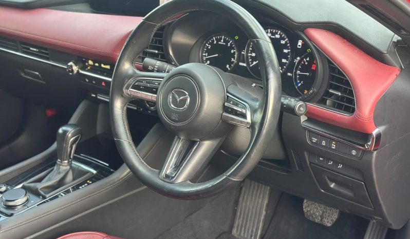 
								MAZDA 3 full									