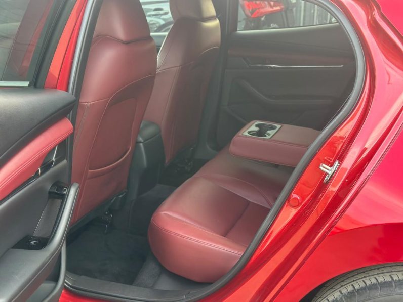 
								MAZDA 3 full									
