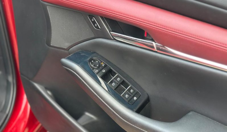 
								MAZDA 3 full									