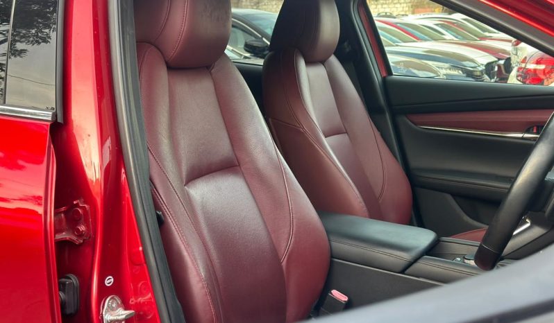 
								MAZDA 3 full									