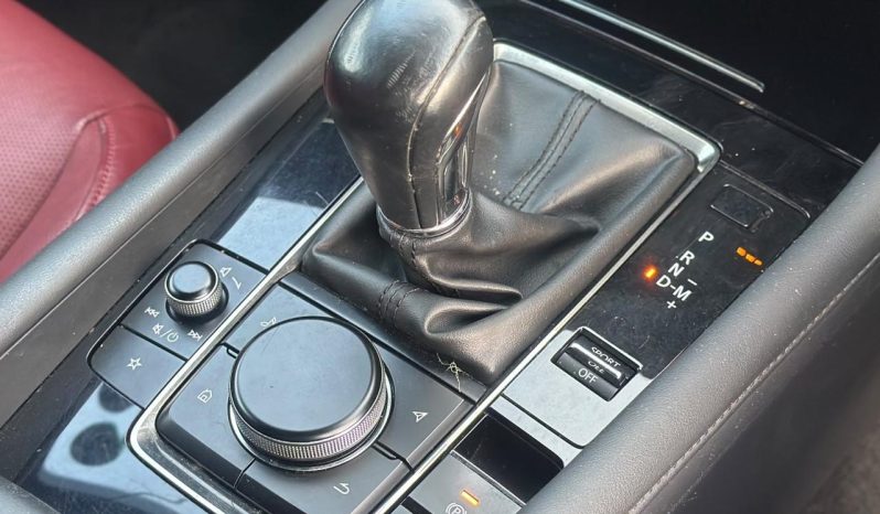 
								MAZDA 3 full									