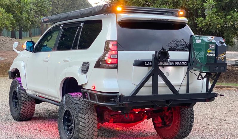 
								TOYOTA LAND CRUISER PRADO TXL full									