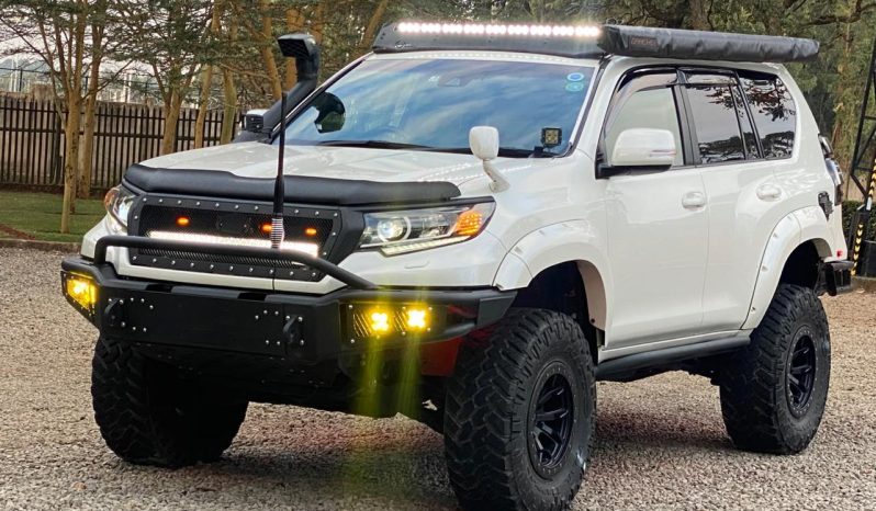
								TOYOTA LAND CRUISER PRADO TXL full									