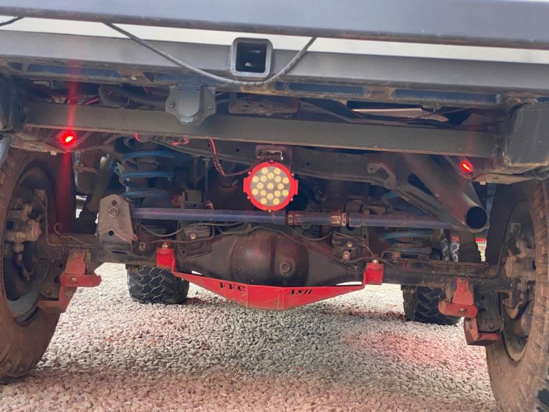
								TOYOTA LAND CRUISER PRADO TXL full									