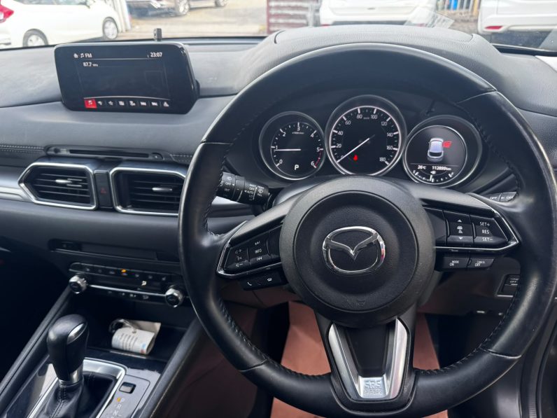 
								Mazda CX-5 full									