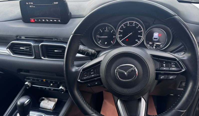 
								Mazda CX-5 full									