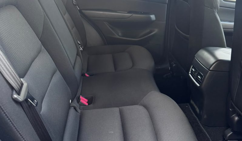 
								Mazda CX-5 full									