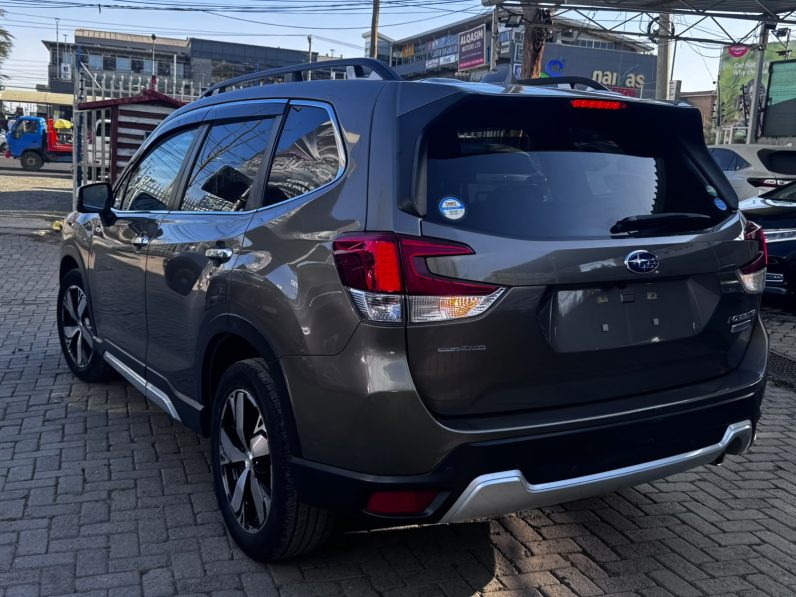 
								Subaru Forester  E Boxer full									