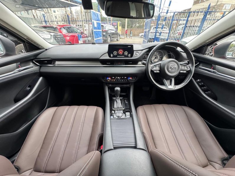 
								MAZDA 6 full									