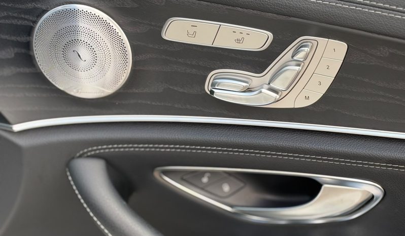 
								Mercedes Benz E200 full									