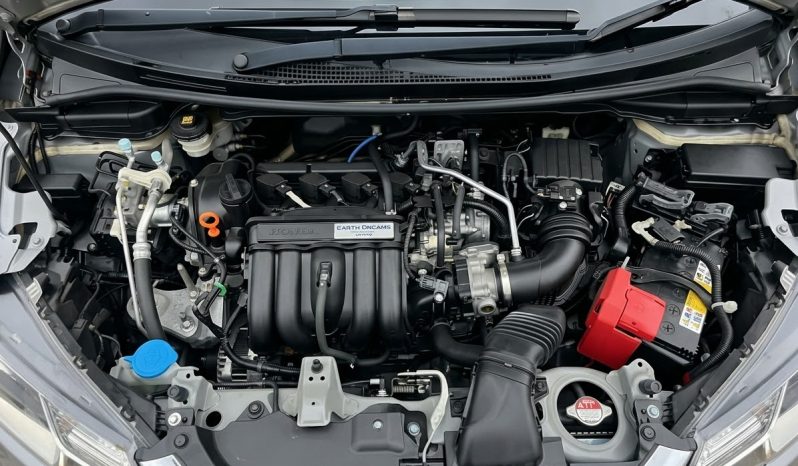 
								Honda Fit full									