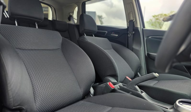 
								Honda Fit full									