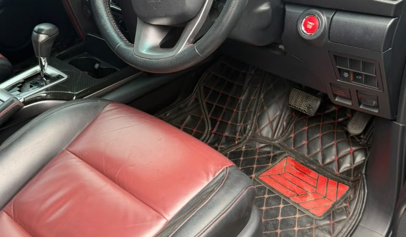 
								Toyota Fortuner full									