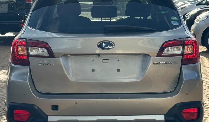 
								SUBARU OUTBACK full									
