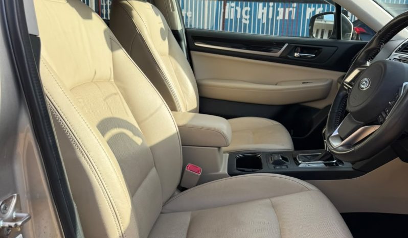 
								SUBARU OUTBACK full									