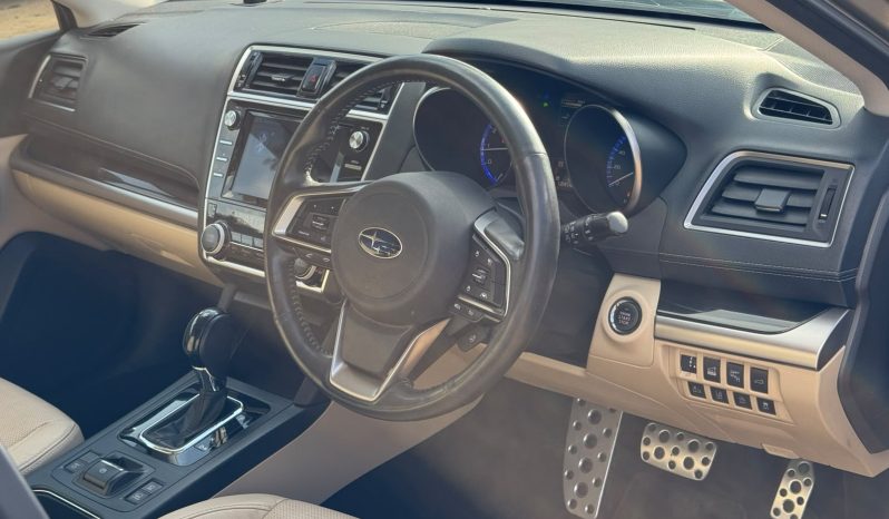 
								SUBARU OUTBACK full									