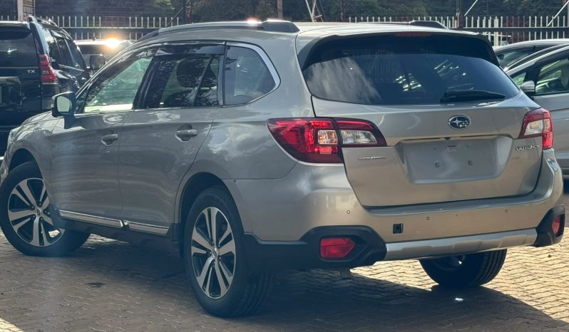 
								SUBARU OUTBACK full									