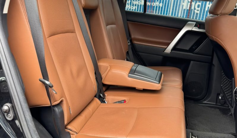 
								TOYOTA PRADO TX-L full									