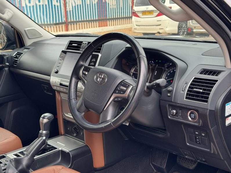
								TOYOTA PRADO TX-L full									