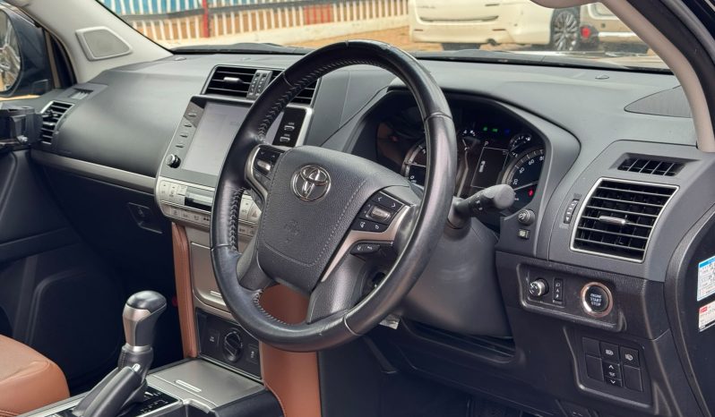 
								TOYOTA PRADO TX-L full									