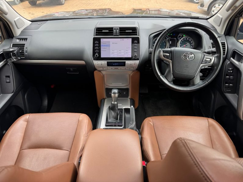 
								TOYOTA PRADO TX-L full									