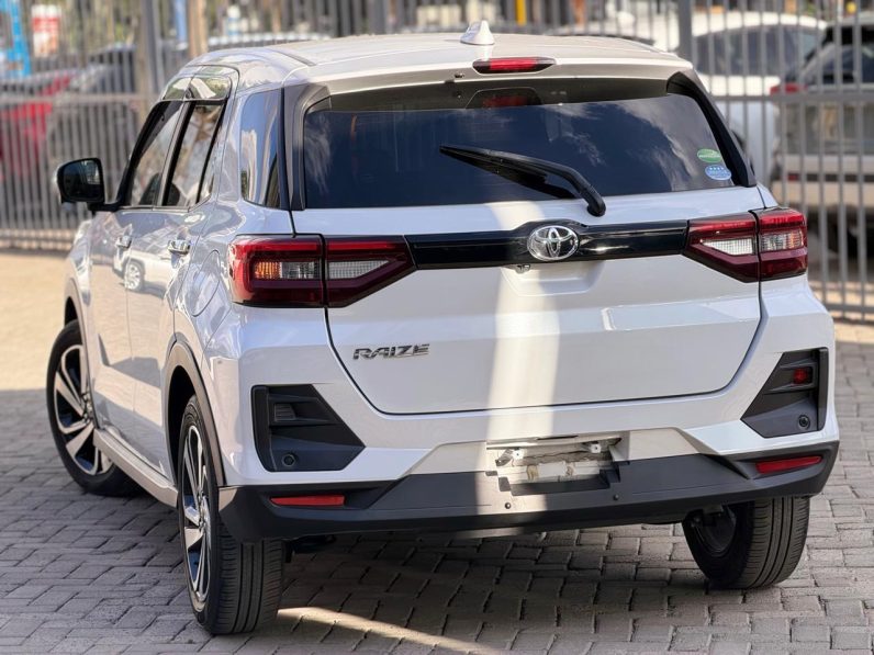 
								Toyota Raiz full									