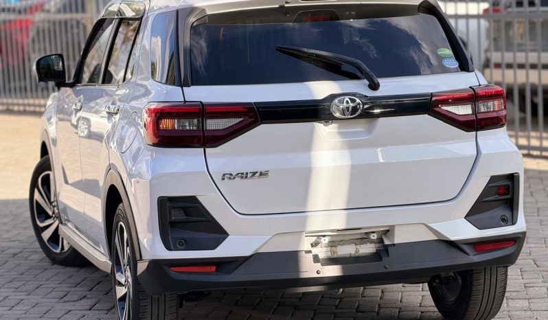 
								Toyota Raiz full									