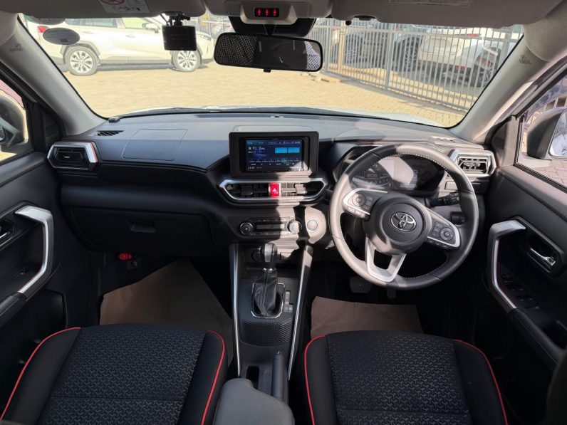 
								Toyota Raiz full									