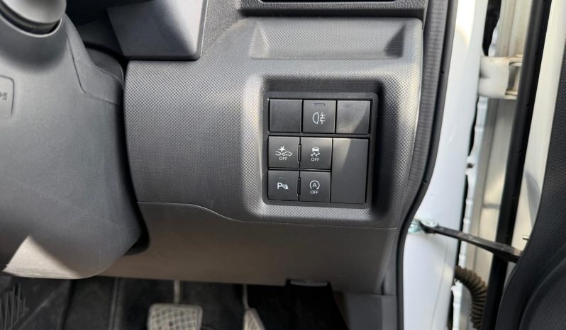 
								Toyota Raiz full									