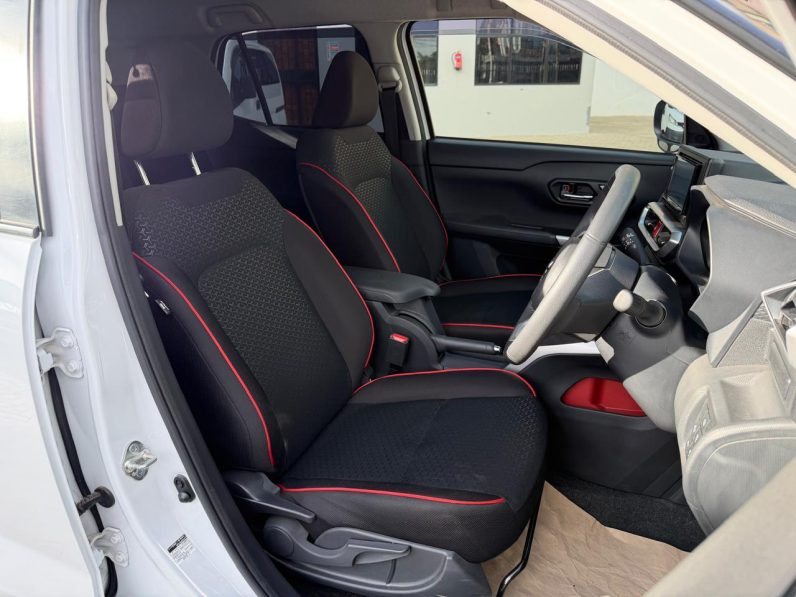 
								Toyota Raiz full									