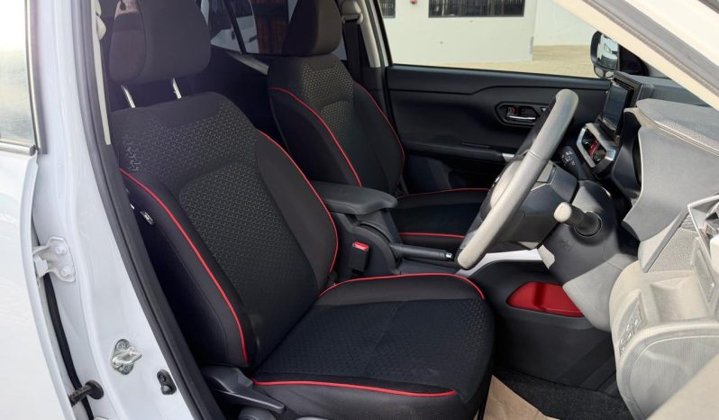 
								Toyota Raiz full									