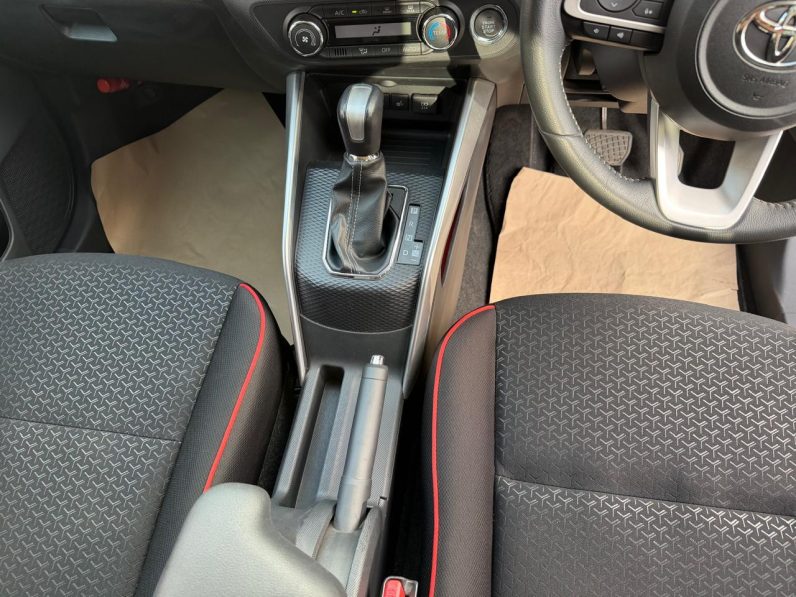 
								Toyota Raiz full									